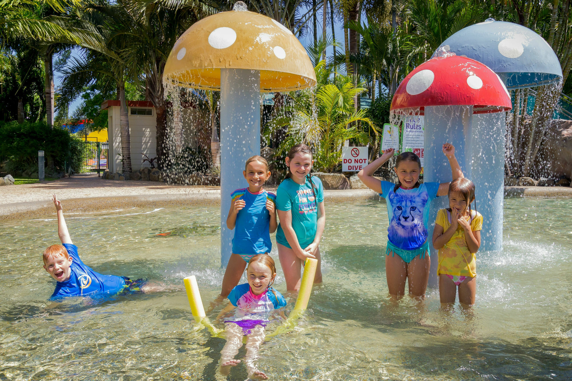 Big4 Adventure Whitsunday Resort Airlie Beach Exterior photo
