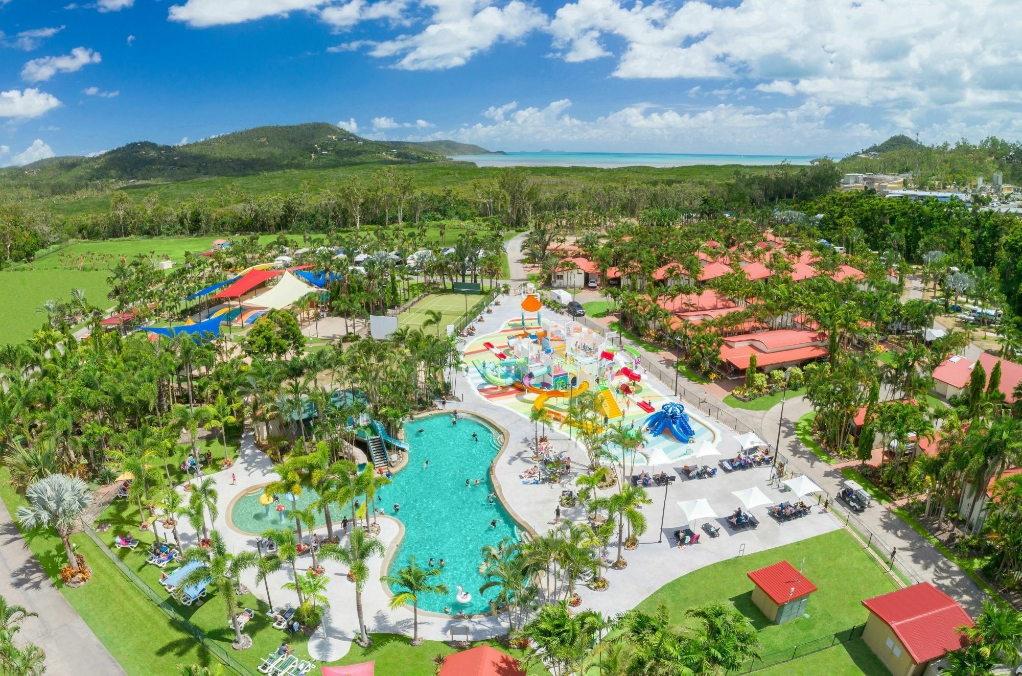 Big4 Adventure Whitsunday Resort Airlie Beach Exterior photo